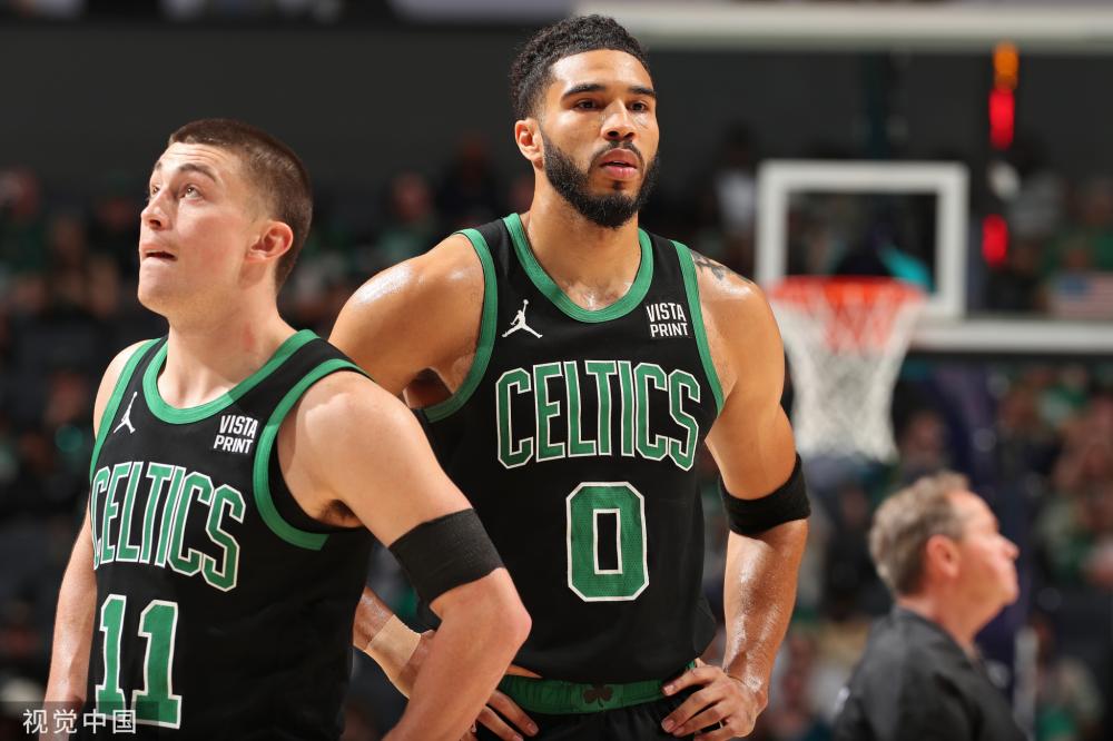 眼神凌厉 眼神凌厉