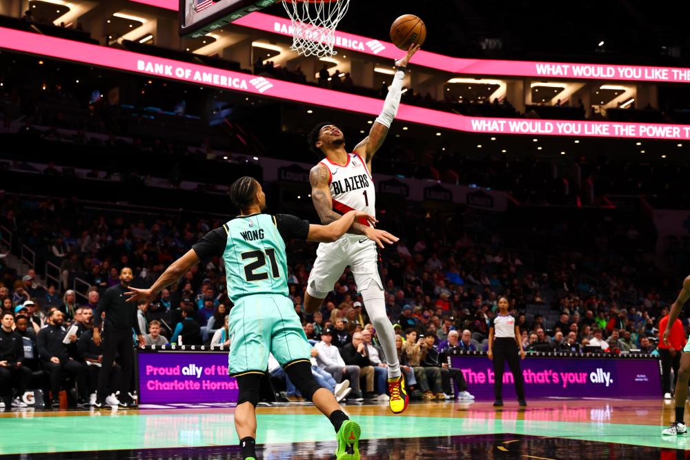 现出对各种 现出对各种